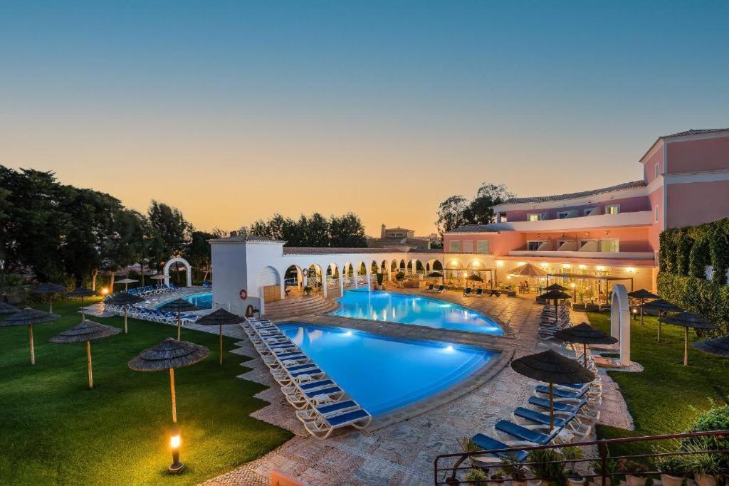 Praia Da Rocha, Vila Rosa, T1, Piscinas, Parqueamento E Internet By Ig Portimão Kültér fotó